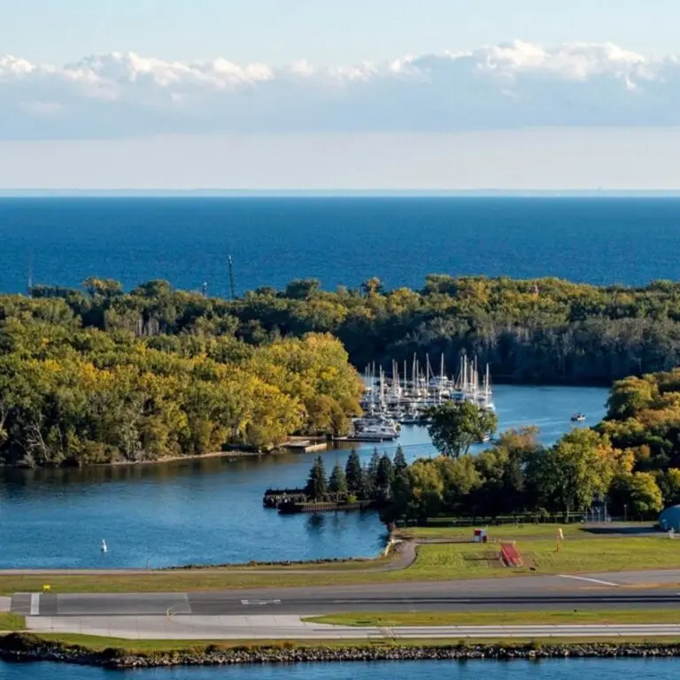 OvershotTorontoIslands